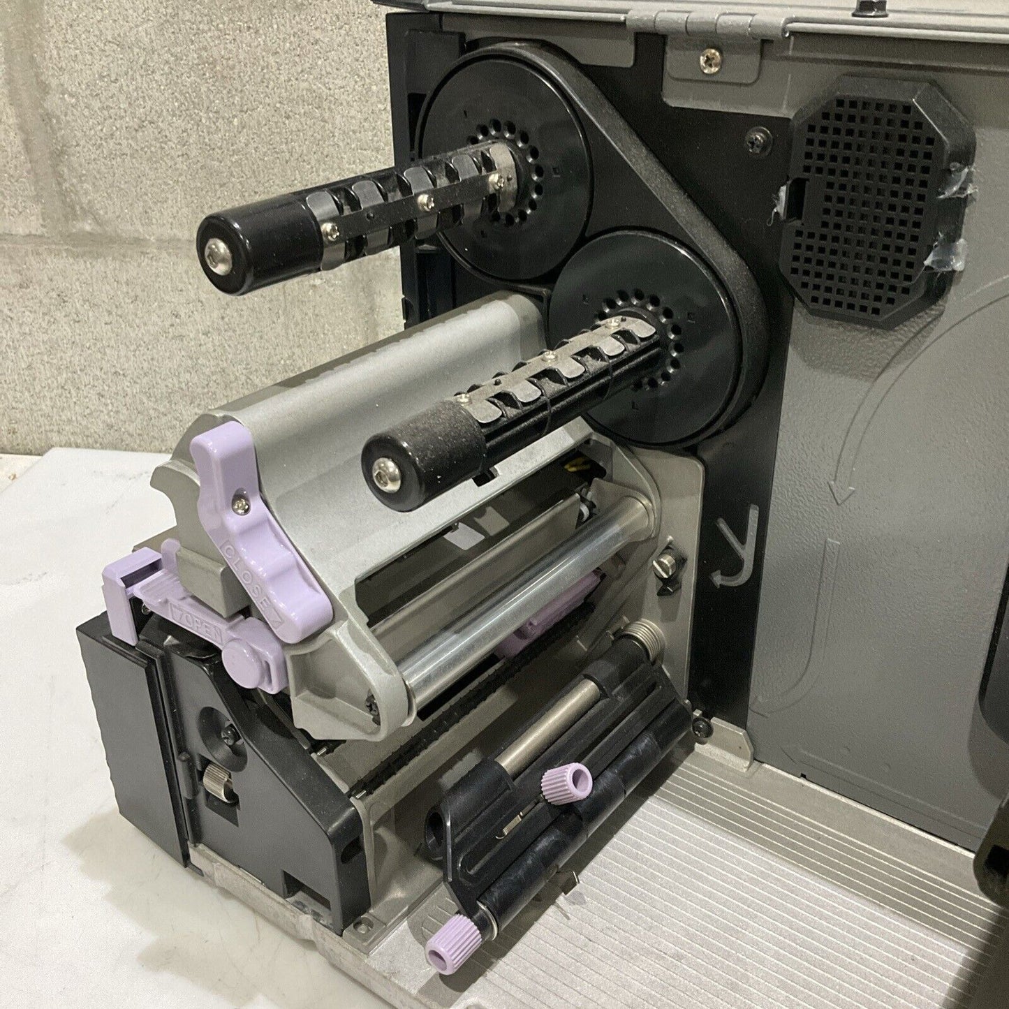 SATO GT408E BAR CODE PRINTER 240V 1.5 A 50/60 HZ U3S