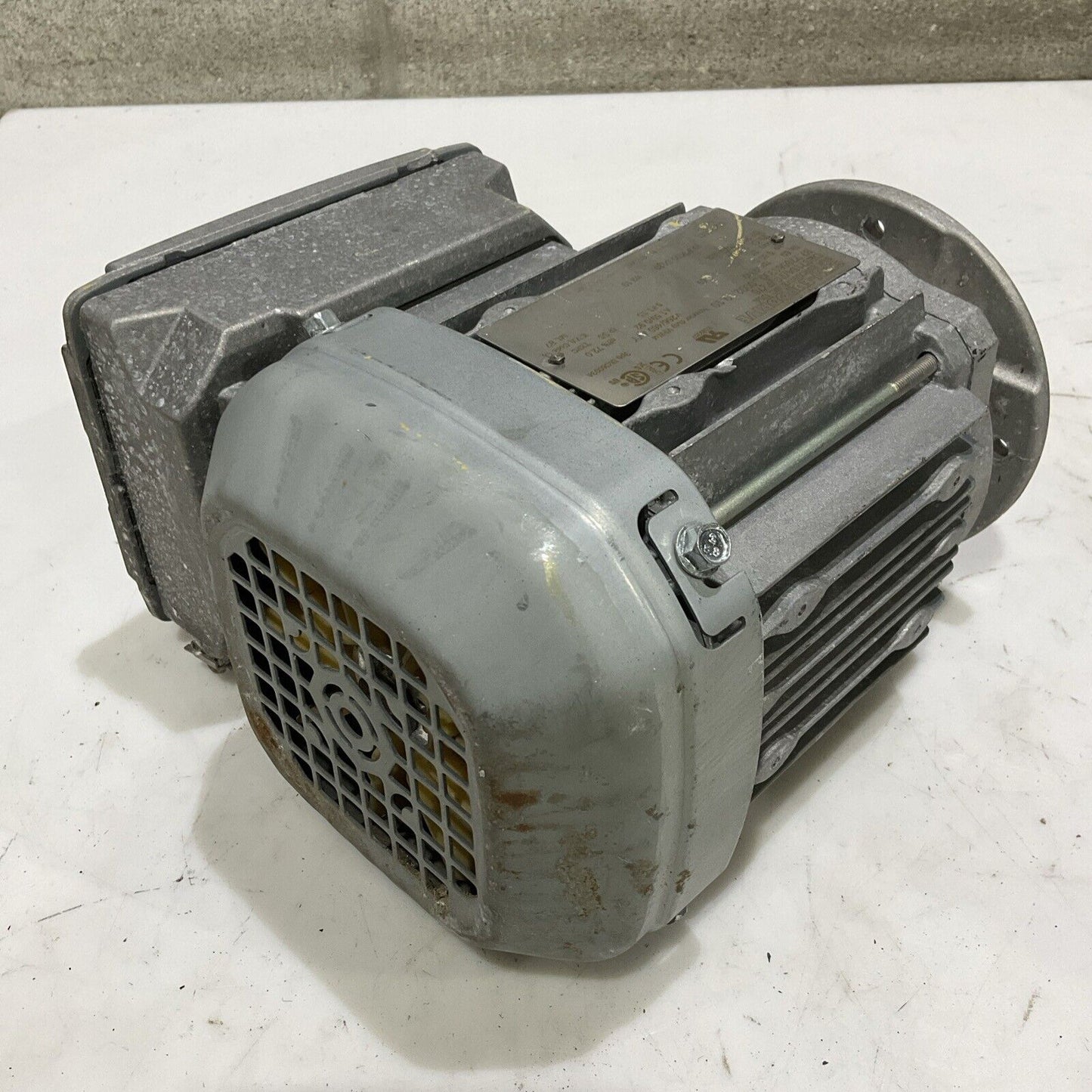 SEW-EURODRIVE DRS71S4/FG/EI76 GEAR MOTOR U4M