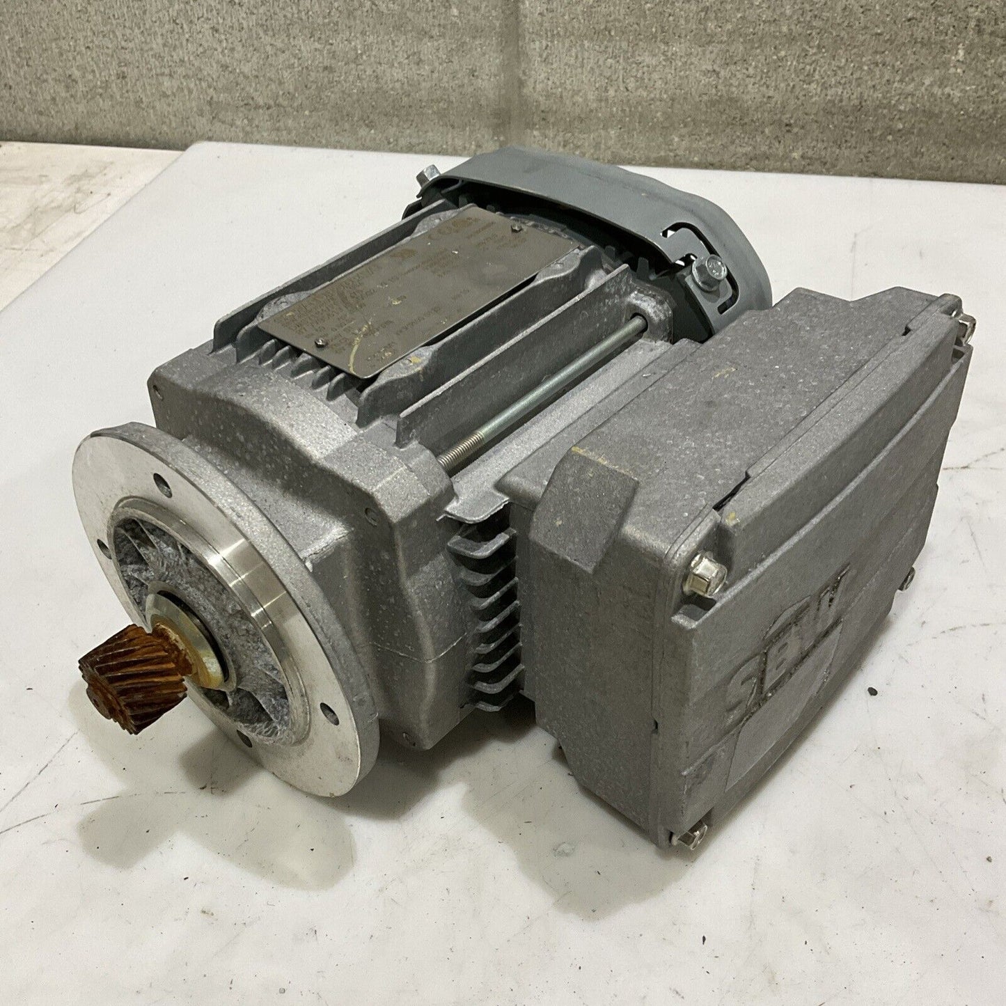 SEW-EURODRIVE DRS71S4/FG/EI76 GEAR MOTOR U4M