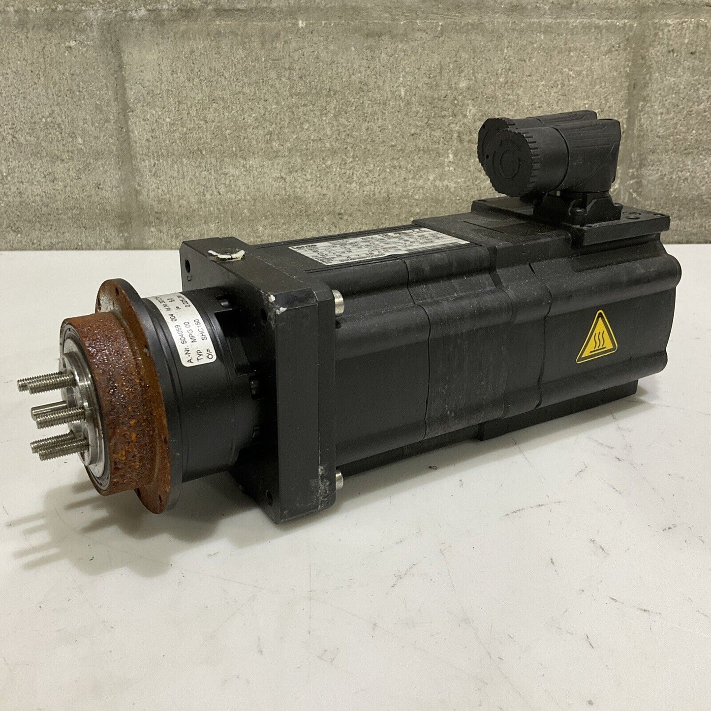 LENZE MCS 09D41-RS0P1-A14N-ST5S00N-R0SU SERVOMOTOR U4M