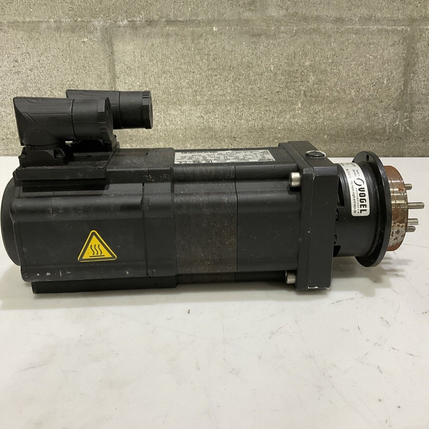 LENZE MCS 09D41-RS0P1-A14N-ST5S00N-R0SU SERVOMOTOR U4M