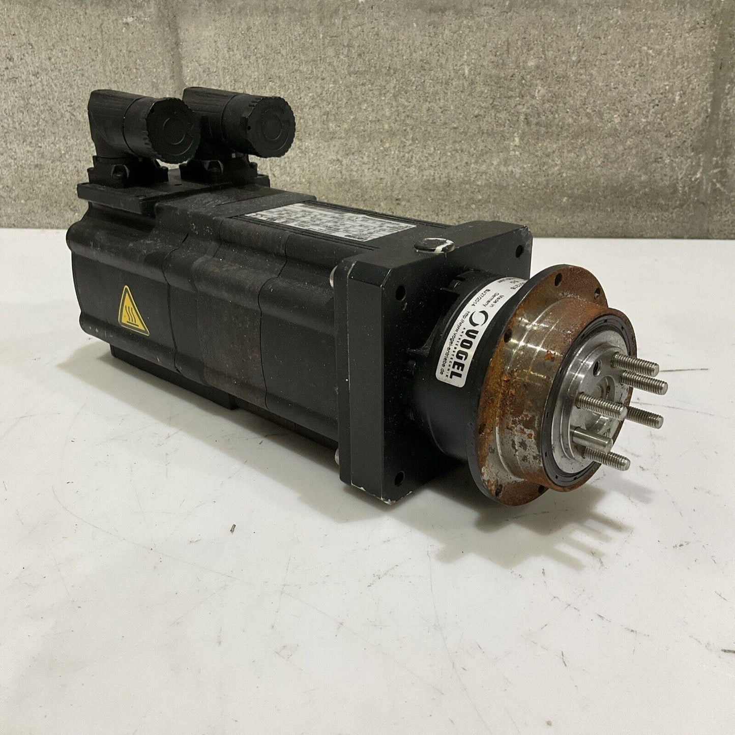 LENZE MCS 09D41-RS0P1-A14N-ST5S00N-R0SU SERVOMOTOR U4M