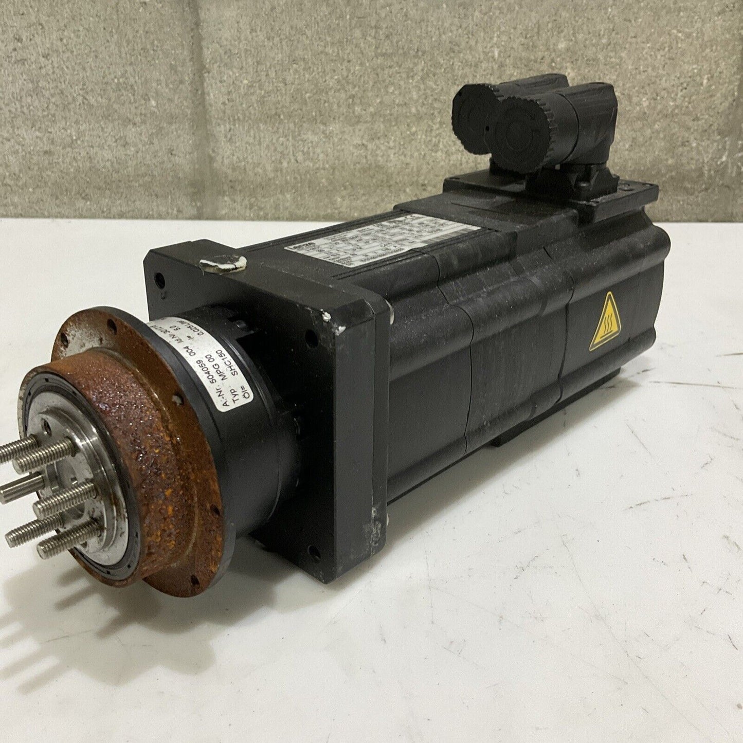 LENZE MCS 09D41-RS0P1-A14N-ST5S00N-R0SU SERVOMOTOR U4M