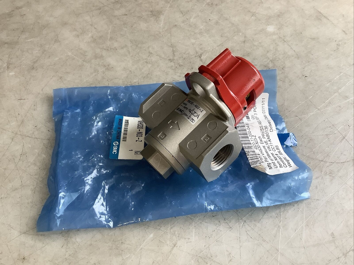 SMC VHS30-N03-Z PMEUMATIC LOCKOUT VALVE 3 PORT 15-150PSI U3S