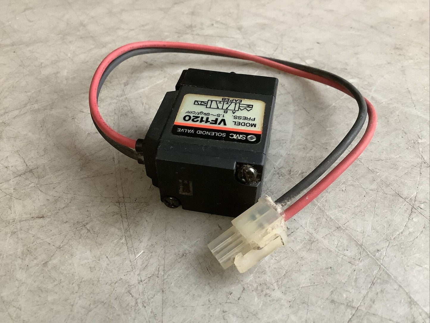 SMC VF1120 SOLENOID VALVE 21-26VDC RM6