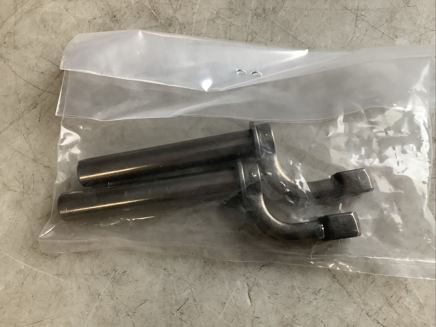 JUKI 13115001 PRESSER FOOT SHAFT RM6 - QTY 2