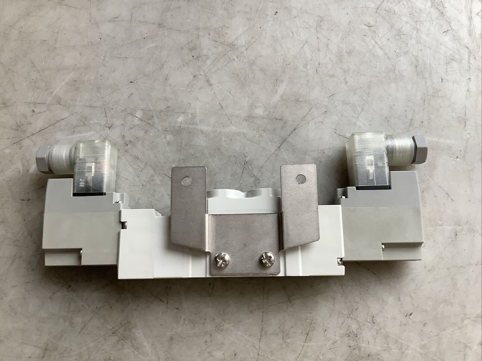 SMC SY7420-5DZ-02T-F2 SOLENOID VALVE 5 PORT U3S – Industrial