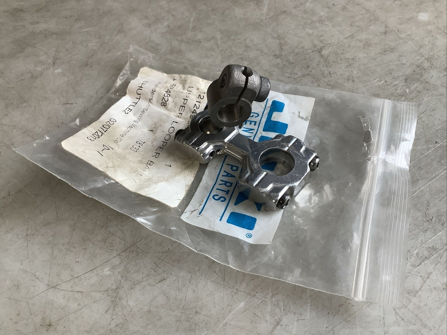 JUKI 12124954 UPPER LOOPER BALL ARM RM6