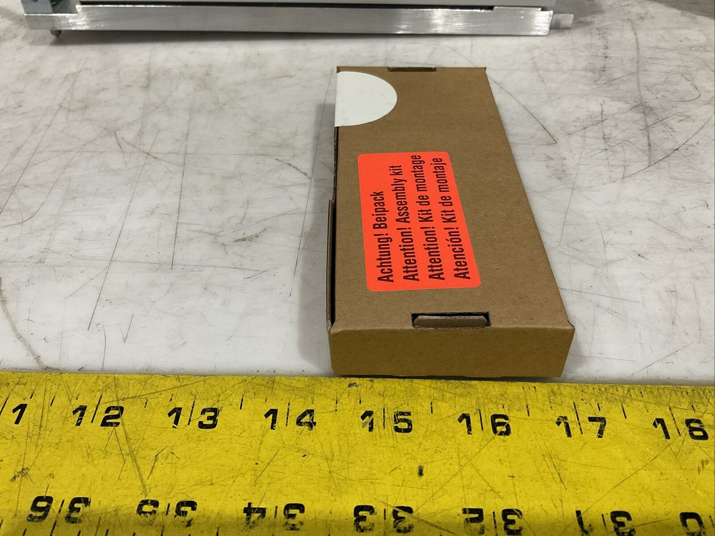 LENZE ECSCE012C4B SERVO POWER SUPPLY OUTPUT 565V/675V/12A INPUT 400V/480V/6A U3S