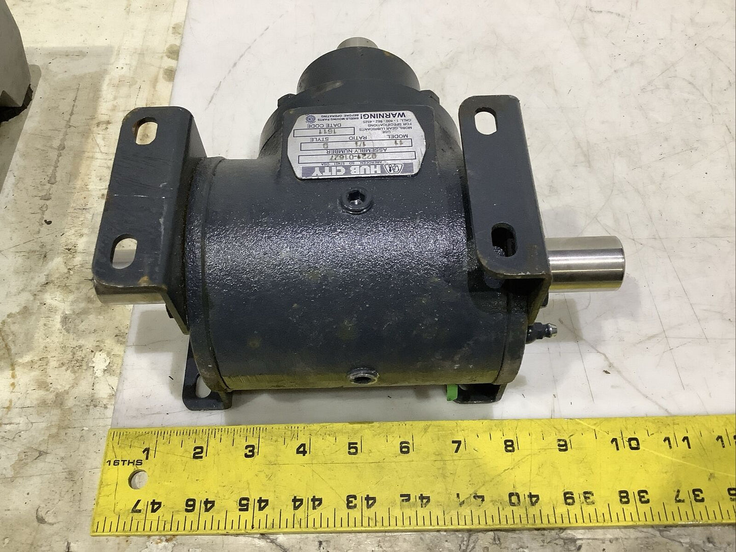 HUB CITY 0221-01627 GEAR REDUCER MODEL 11 B STYLE 1:1 RATIO U4M