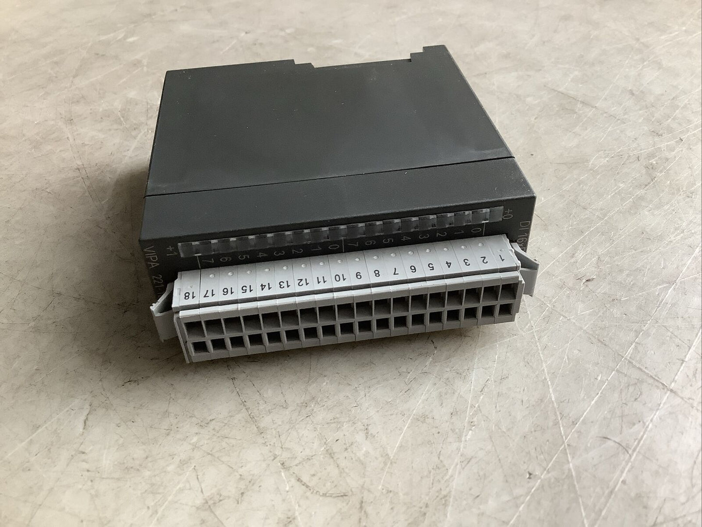 VIPA 221-1BH10 SM221 DIGITAL INPUT 16DI 24VDC U3S
