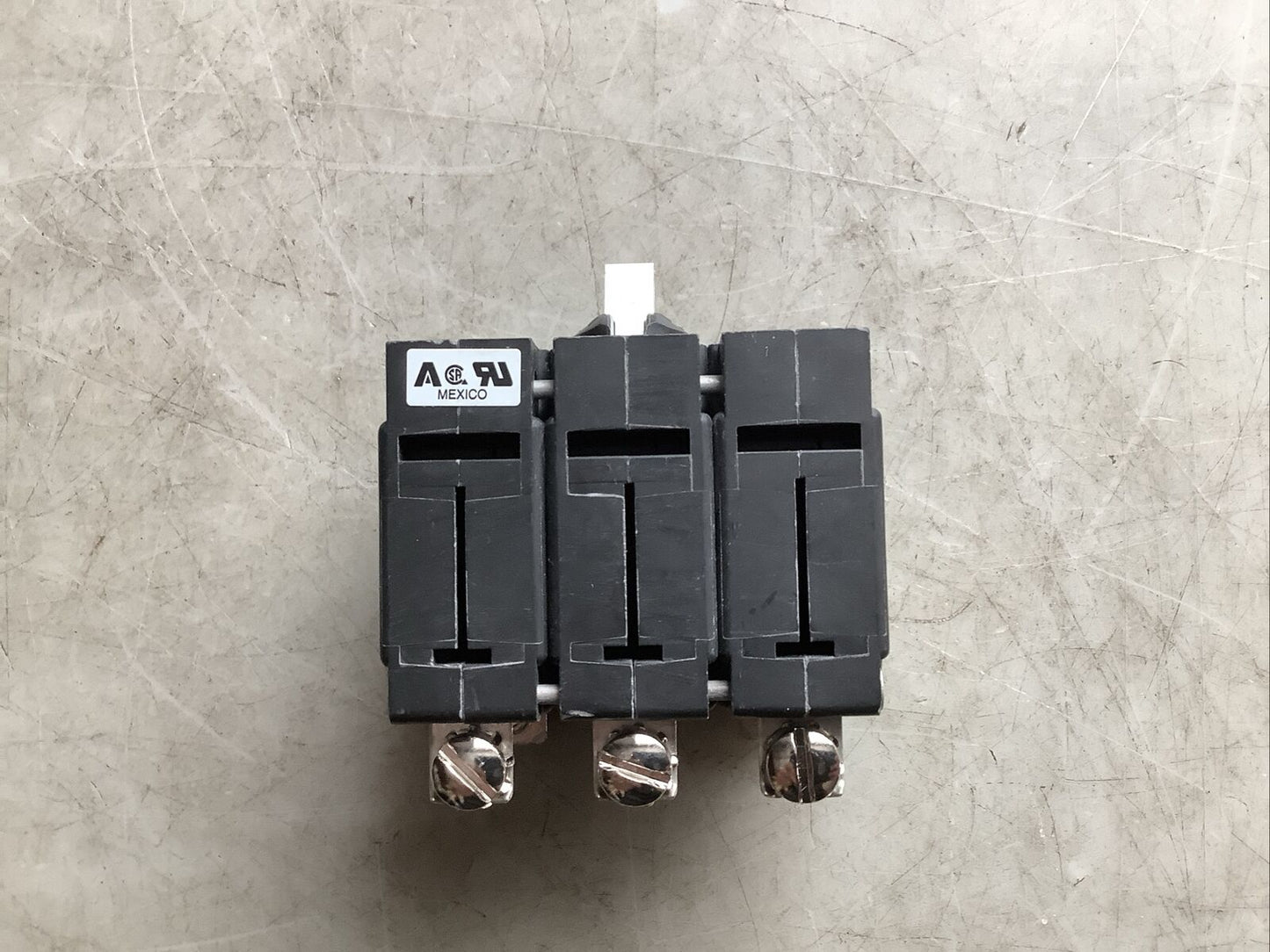 AIRPAX IEG666-1-63F-5.00-91-V CIRCUIT BREAKER 250V 5A U3S
