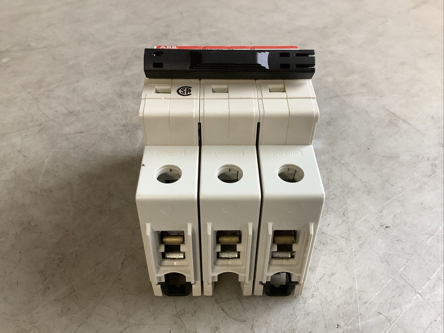 ABB S203U-K15 CIRCUIT BREAKER 15A 240V 3 POLE U3S