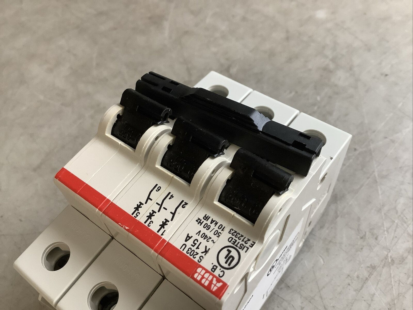 ABB S203U-K15 CIRCUIT BREAKER 15A 240V 3 POLE U3S
