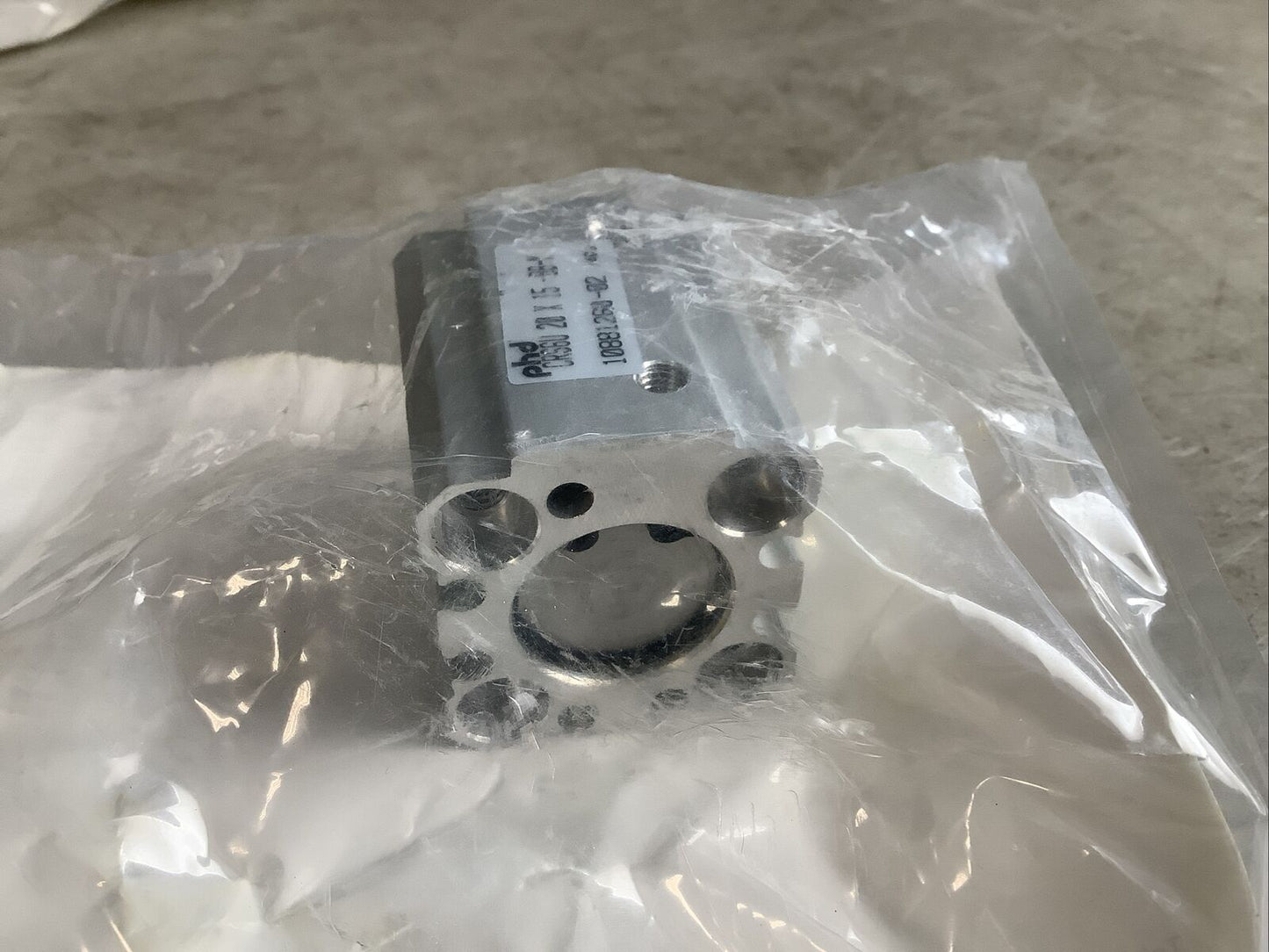 PHD CRS6U20X15-BB-M PNEUMATIC CYLINDER U3S - LOT OF 3