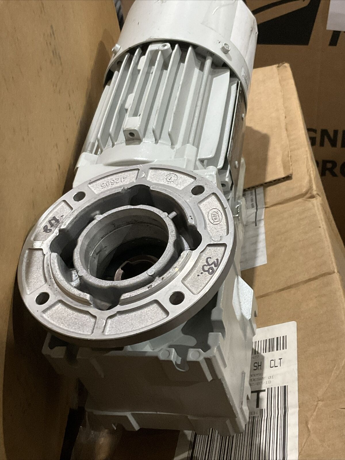 LENZE GKR03-2M HAR 063C42 MDEMARS 063-42 GEARBOX MOTOR 50/60HZ 1.370 RMIN U3S