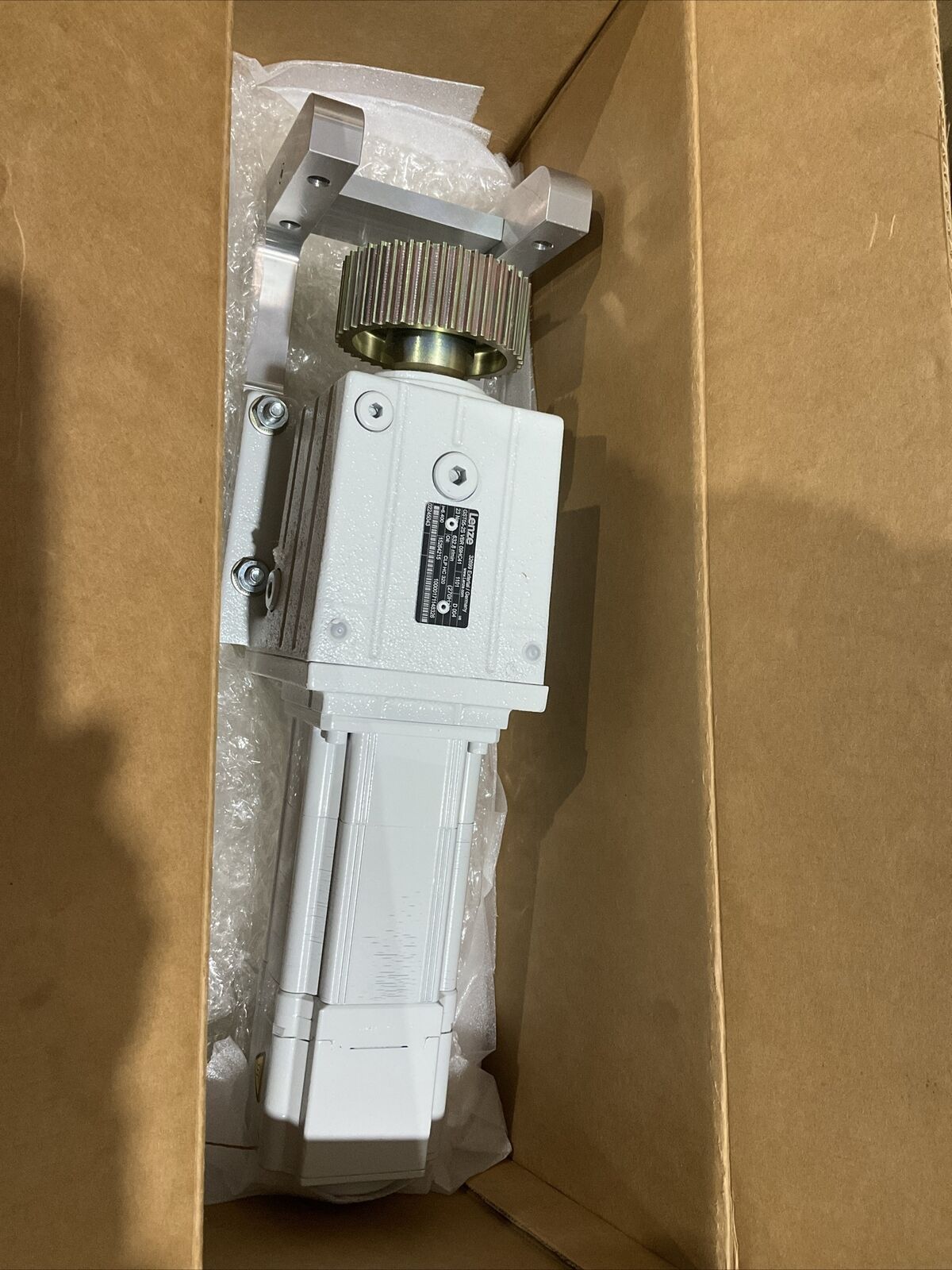 LENZE GST05-2S VBR 09HC41 GEAR MOTOR 632.8 RMIN U3S