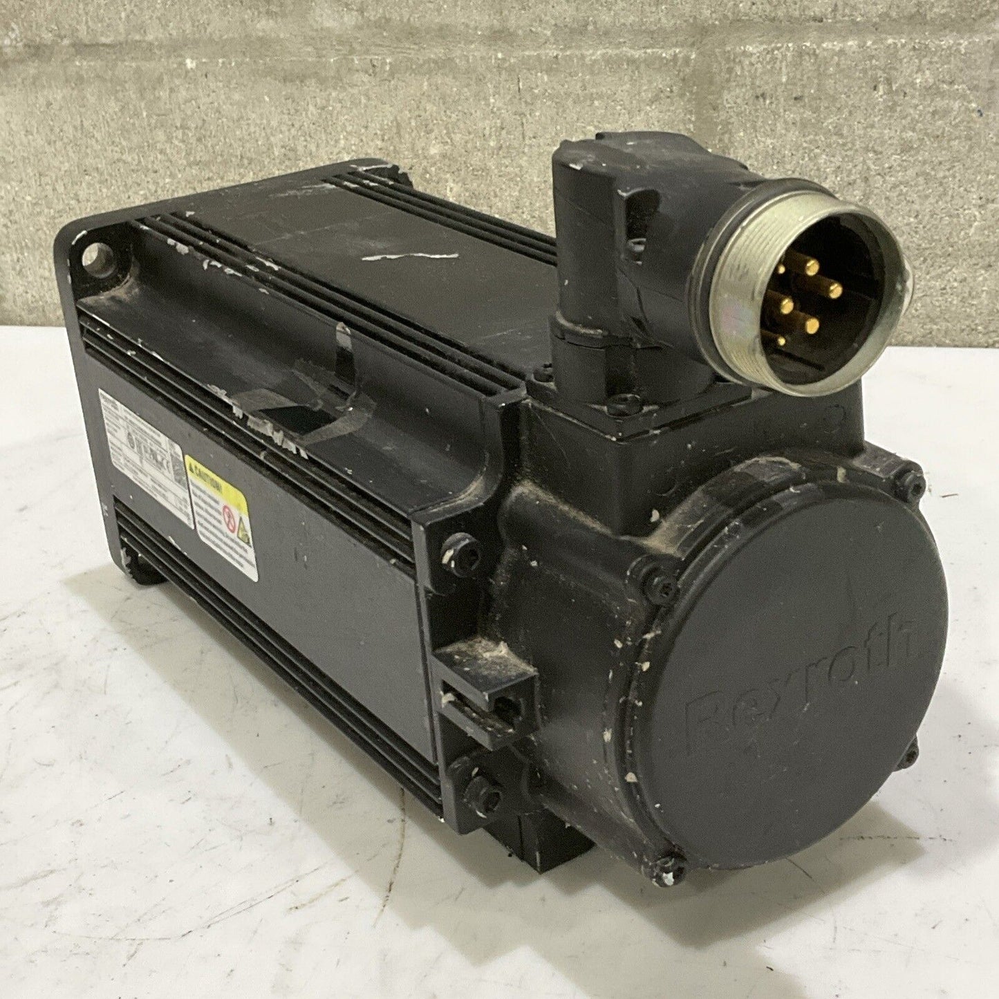 REXROTH R911311929 MSK071D-0300-NN-S1-UP0-NNNN SYNCHRONOUS PM-MOTOR  3 PH U4M