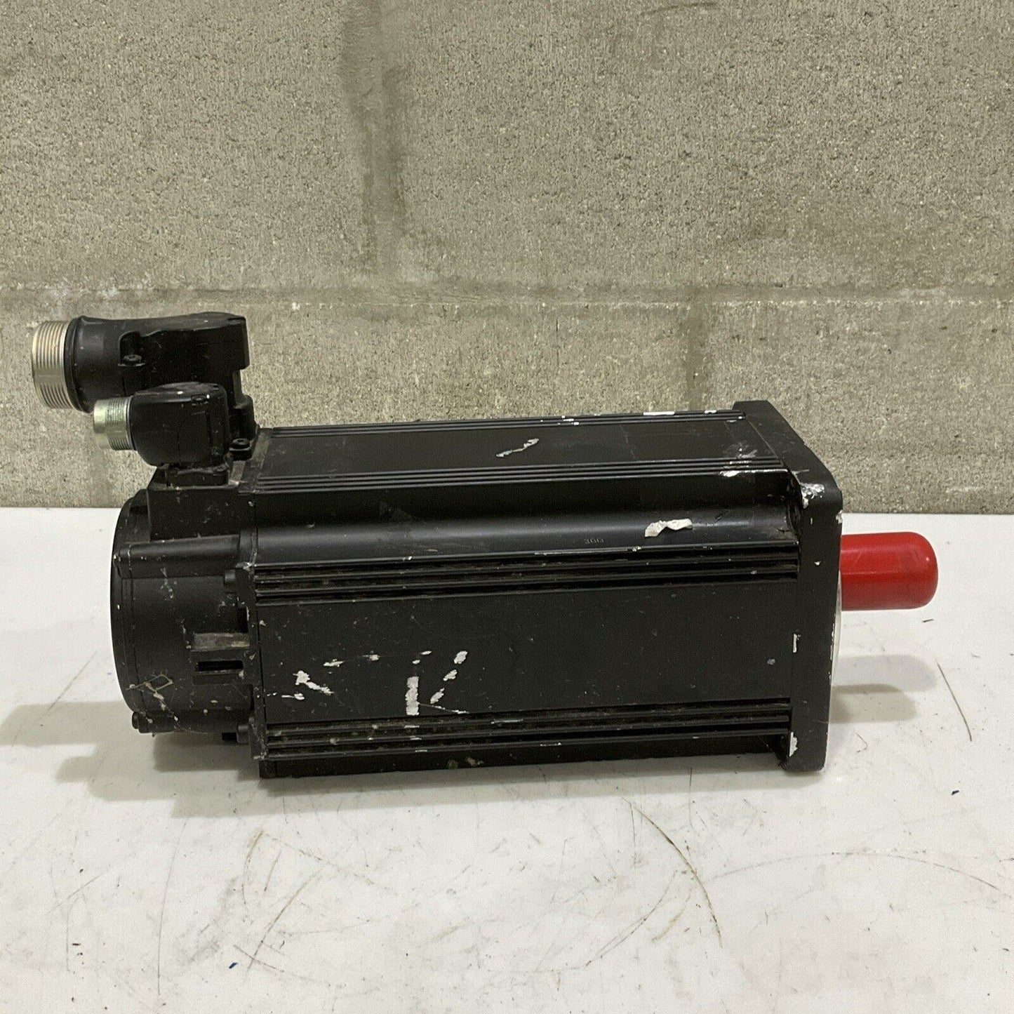 REXROTH R911311929 MSK071D-0300-NN-S1-UP0-NNNN SYNCHRONOUS PM-MOTOR  3 PH U4M