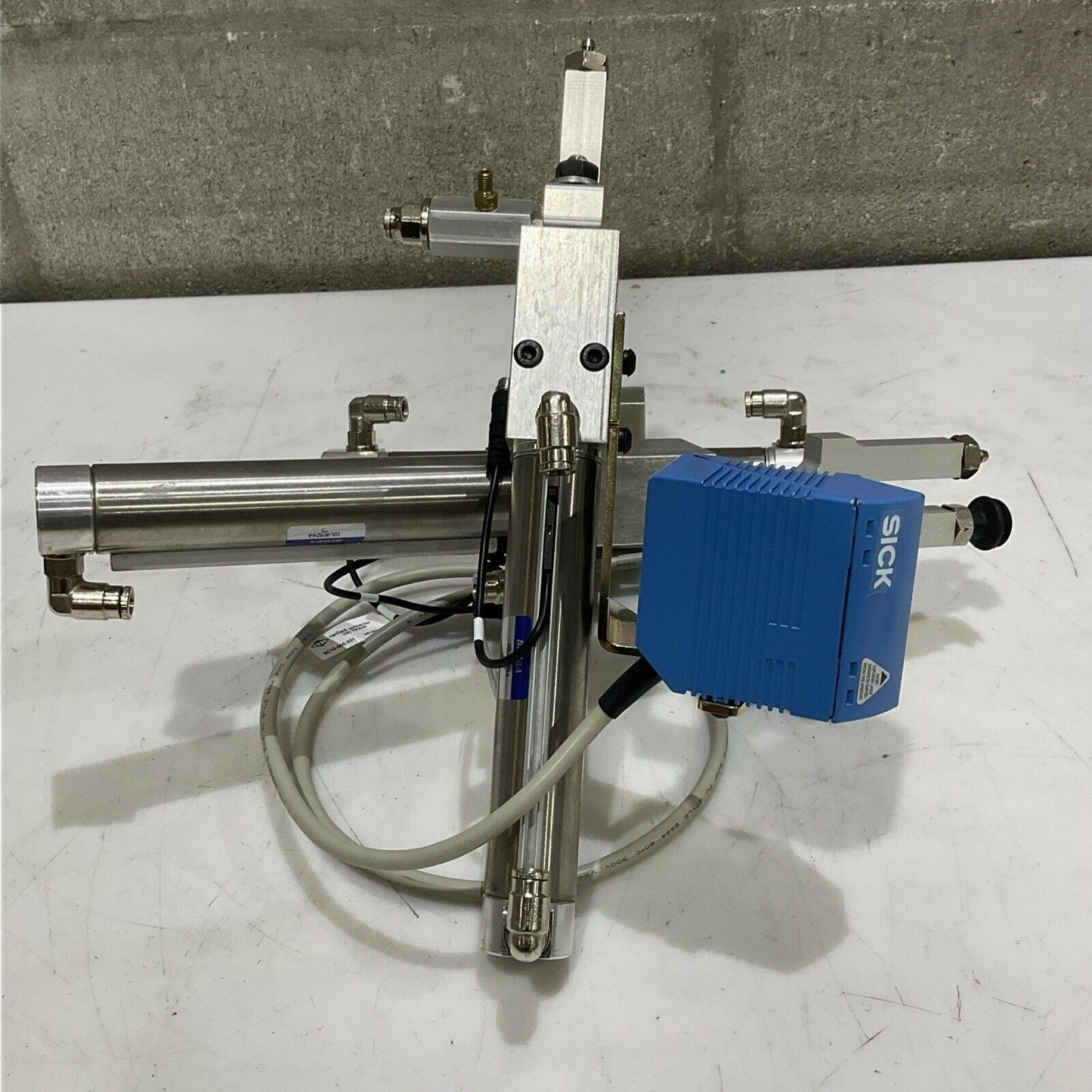 BIMBA SICK PNEUMATIC ROTARY ACTATOR ASSEMBLY CPT-01927-A CLV420-3010S04 U3S