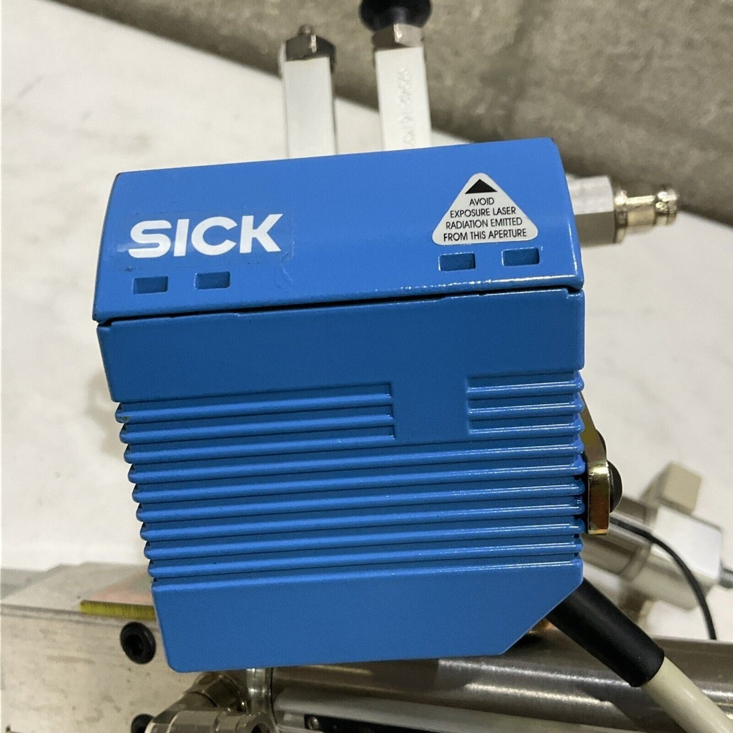 BIMBA SICK PNEUMATIC ROTARY ACTATOR ASSEMBLY CPT-01927-A CLV420-3010S04 U3S