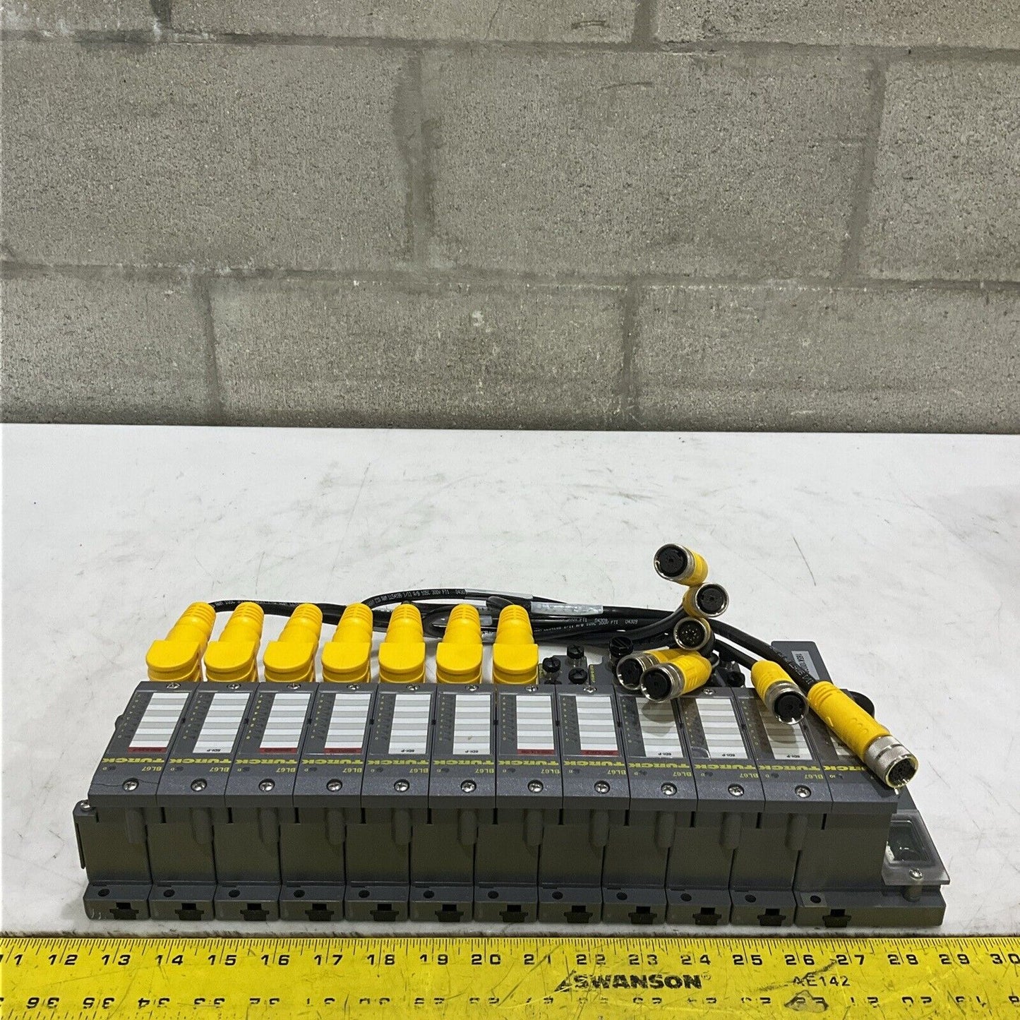 TURCK BL67-B-1M16-19-0.5M BL67-B-8M8 BL67 VERTICALIZER CAN OPEN ASSEMBLY U3S
