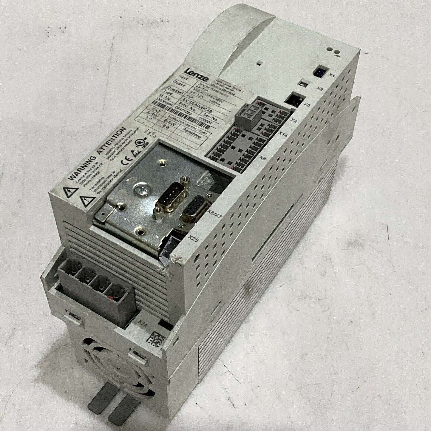 LENZE ECSEA008C4B SERVO DRIVE INVERTER U3S