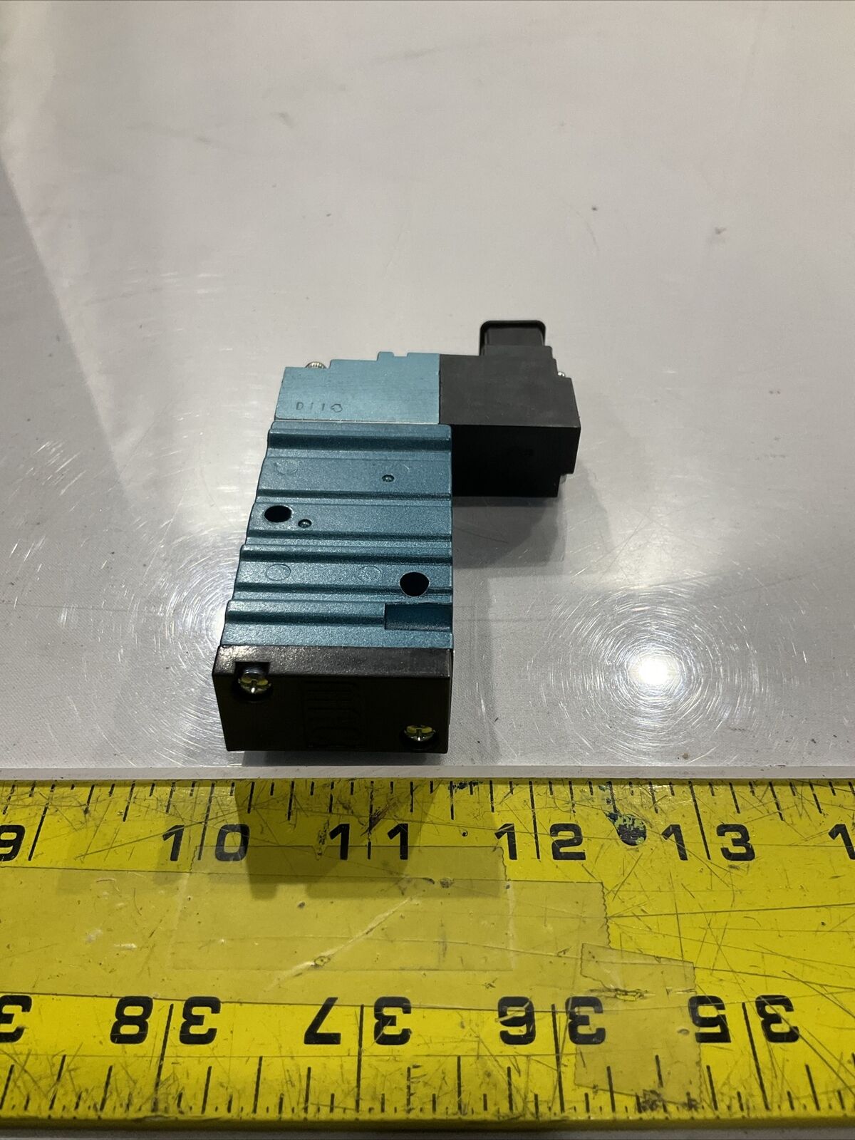 MAC 52A-11B0A-DM-DFFJ-1KJ  VALVE  PNEUMATIC SOLENOID 3 WAYS U3S