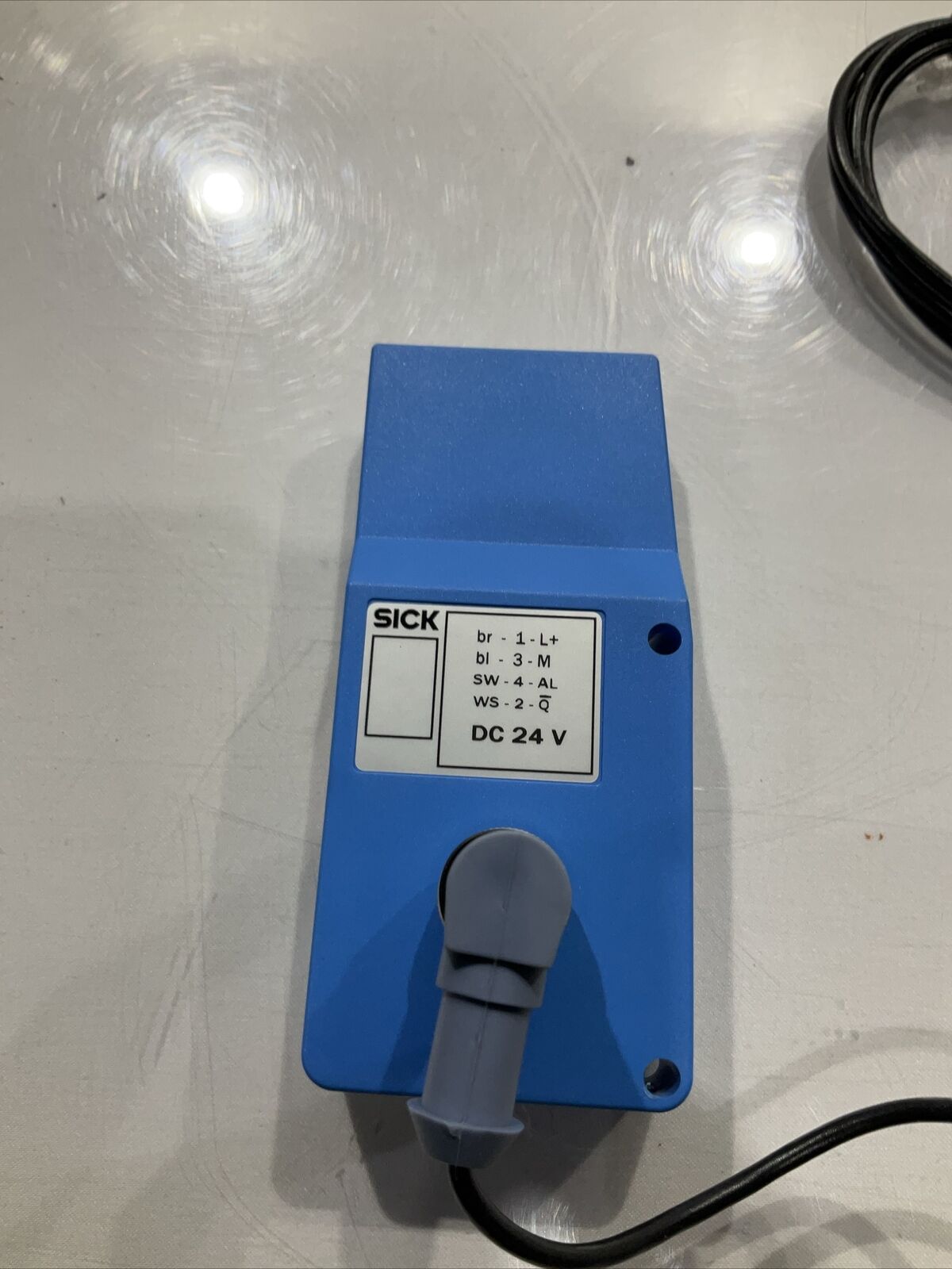 SICK  1045080  PHOTOEYE , DIFFUSE  DC24V  LOT OF 2 U3S