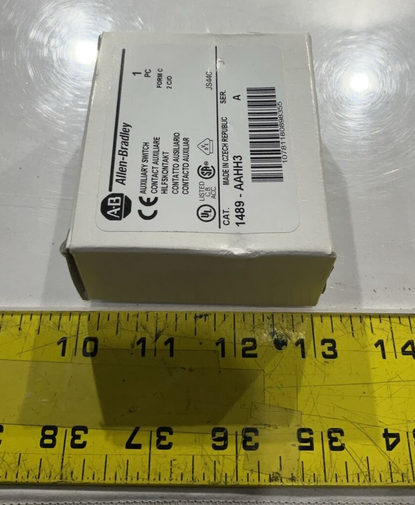 A-B ALLEN-BRADLEY  1489-AAHH3 AUXILIARY CONTACTOR  CIRCUIT BREAKER  230V  U3S