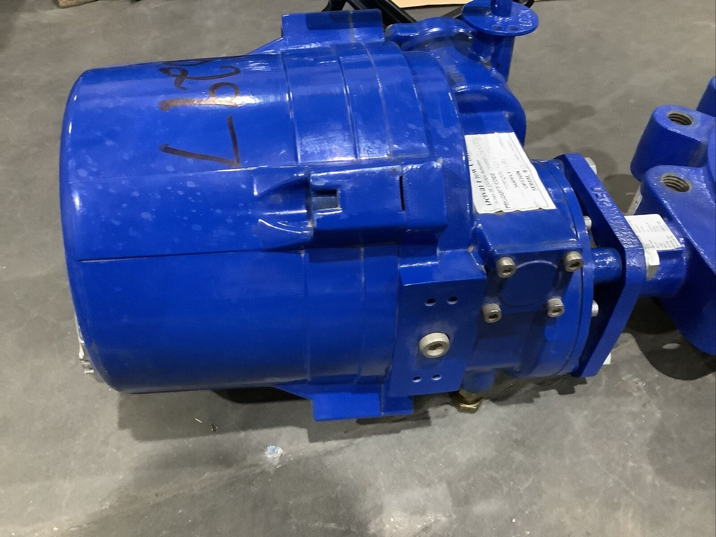 DELVAL FLOW CONTROLS SERIES 2E ELECTRIC ACTUATOR AND BUTTERFLY VALVE 10" G7T