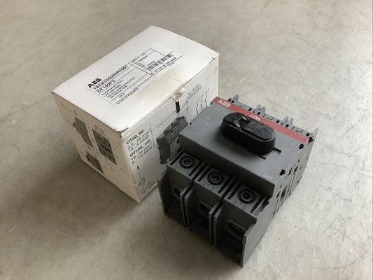 ABB 1SCA105004R1001 DISCONNECT SWITCH 600VAC 3P U3S