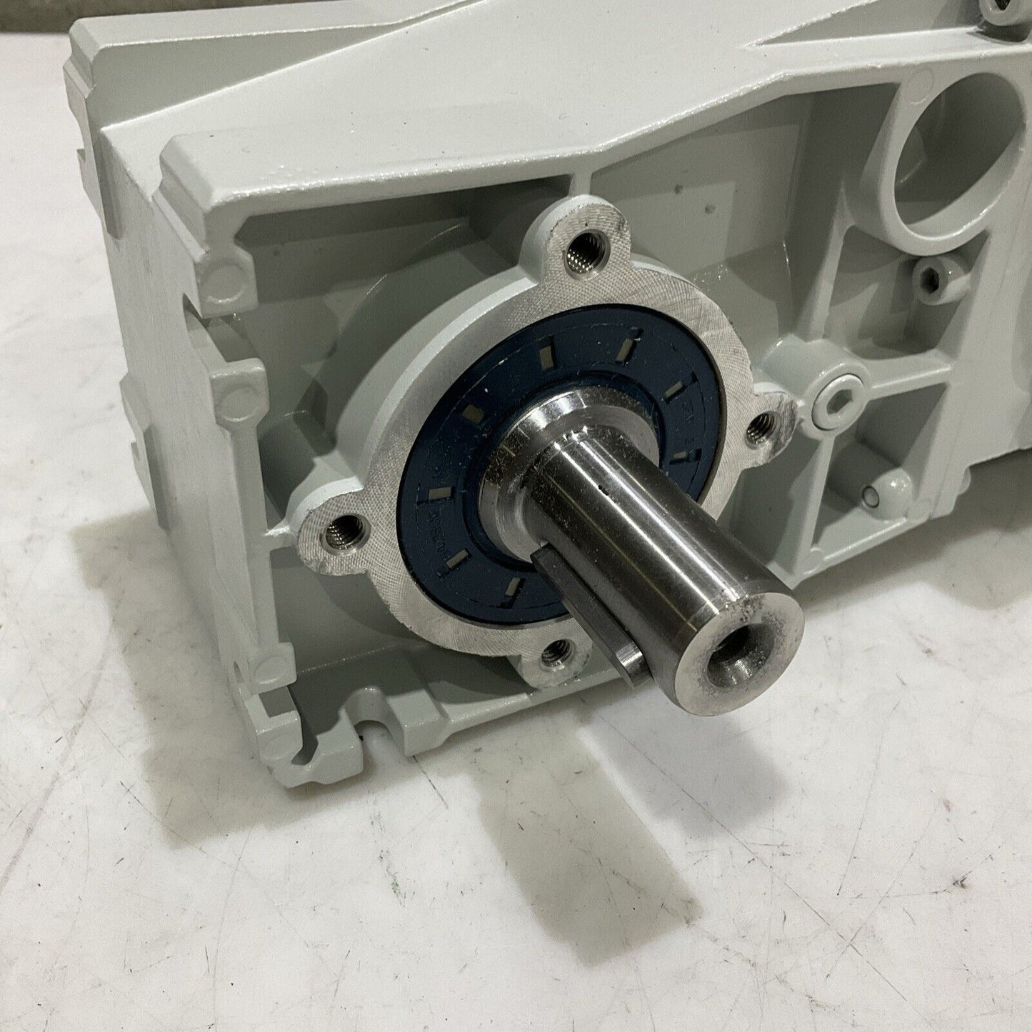 LENZE 3-MOT EN60034 GKR03-2M VBR 071C32 MDEMAXX 071-32 GEAR MOTOR 50/60 HZ U3S