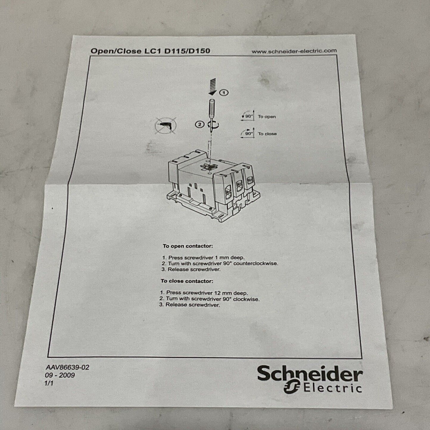 SCHEIDER ELECTRIC LC1D150 LA9D115603/604 CONTACTOR 3P 120V 150A U3S