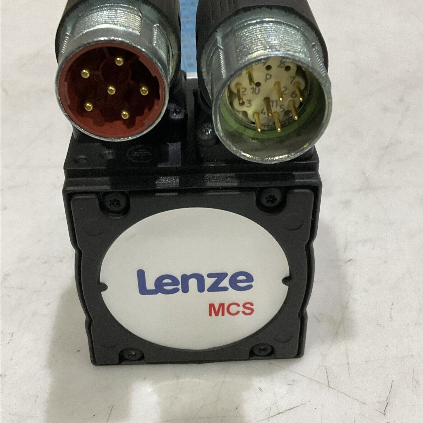 LENZE MCS 06F1LRS0P1-A11N-ST5S00N-R2SU SYNCHRONOUS SERVO MOTOR W/ BRAKE U3S