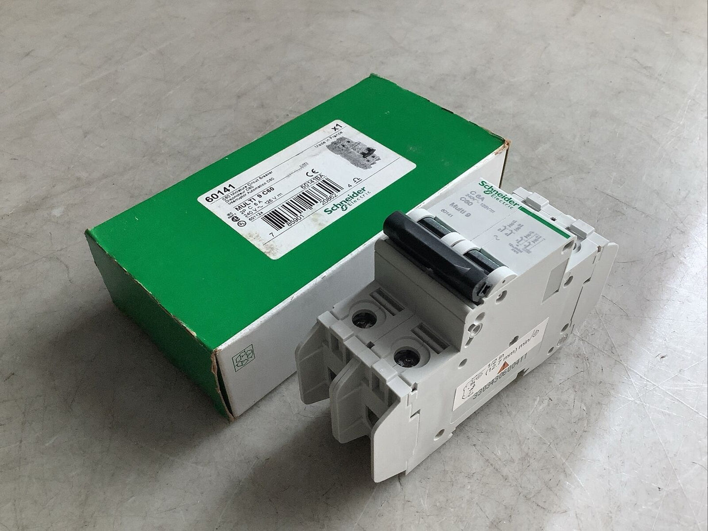 SCHNEIDER ELECTRIC 60141 MINI CIRCUIT BREAKER 6A 240V C60 U3S