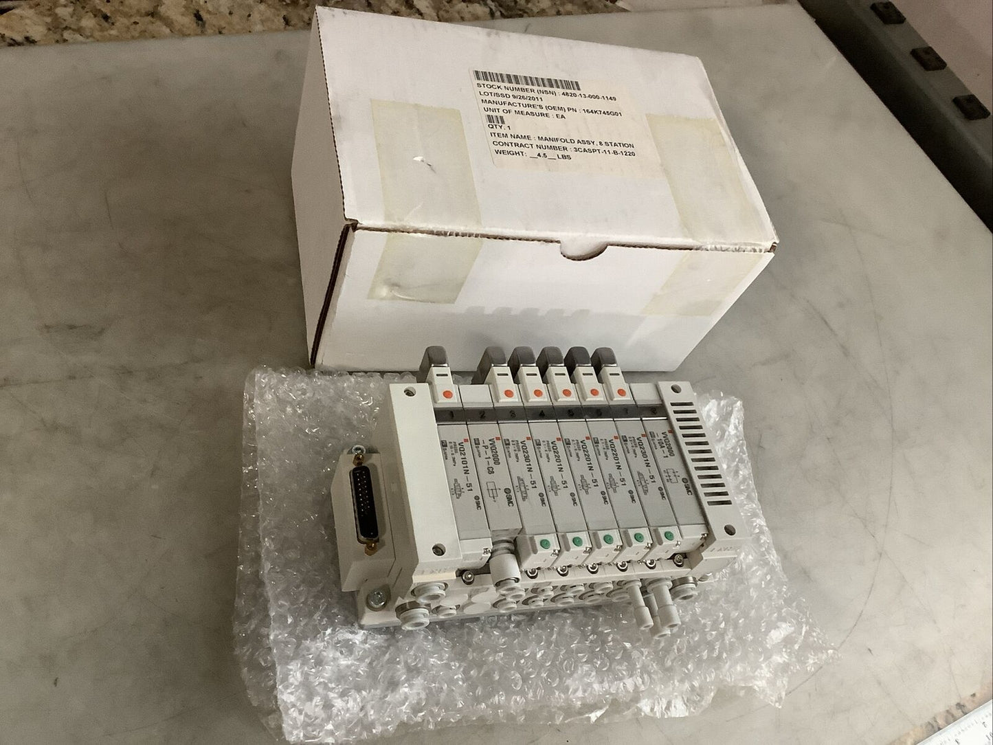 SMC VV5Q21-08-DAN00 MANIFOLD 8 STATION U3S