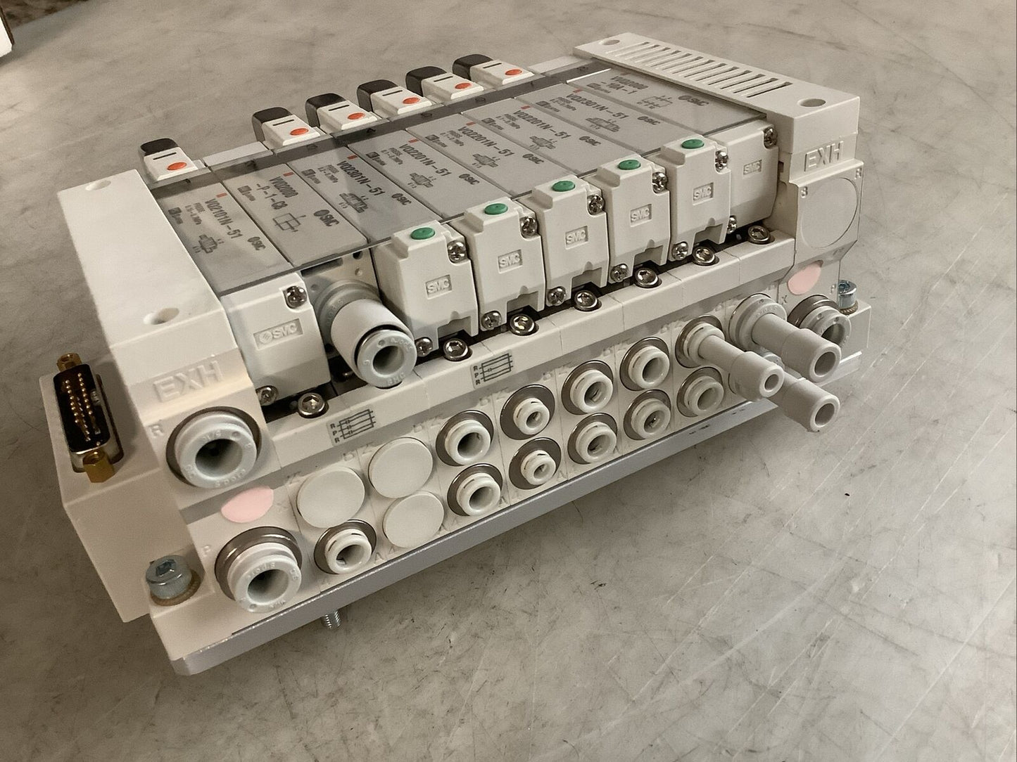 SMC VV5Q21-08-DAN00 MANIFOLD 8 STATION U3S