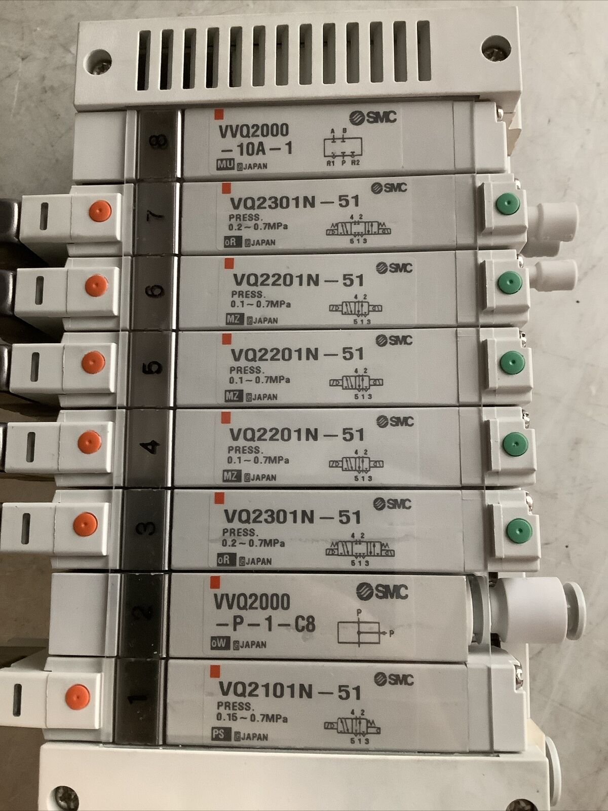 SMC VV5Q21-08-DAN00 MANIFOLD 8 STATION U3S