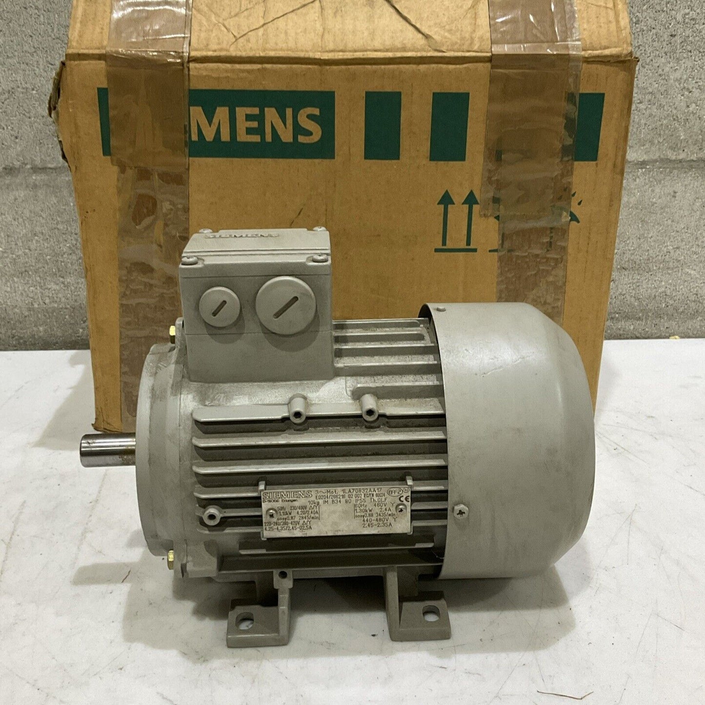 SIEMENS 3~MOT 1LA70832AA17 MOTOR 50HZ 230/400V 1.10KW 2845 RPM U3S