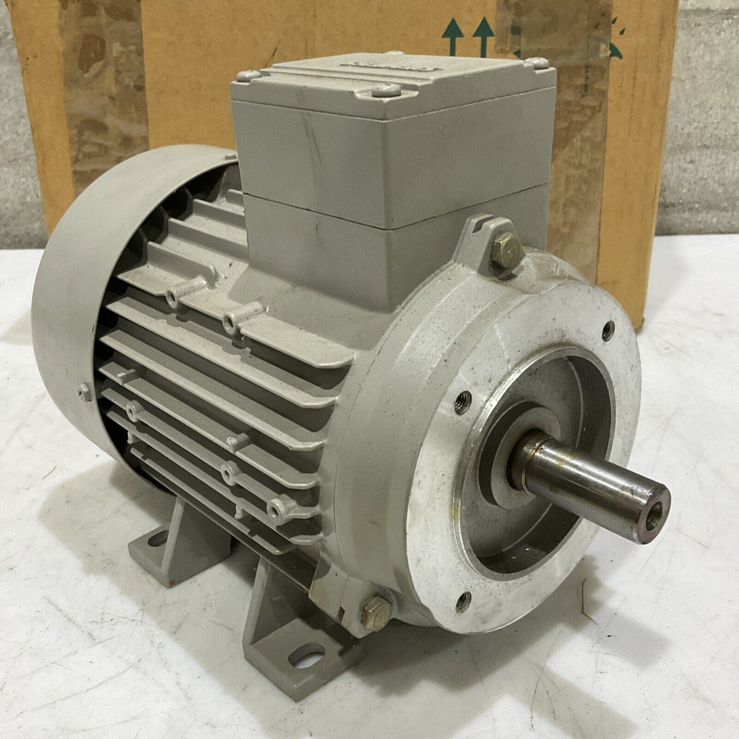 SIEMENS 3~MOT 1LA70832AA17 MOTOR 50HZ 230/400V 1.10KW 2845 RPM U3S