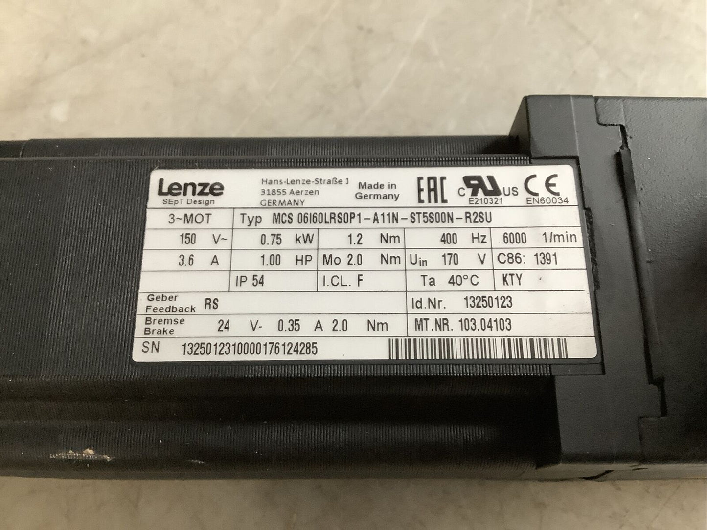 LENZE MCS 06I60LRS0P1-A11N-ST5S00N-R2SU SERVO MOTOR 150V 1HP 6000RPM U3S