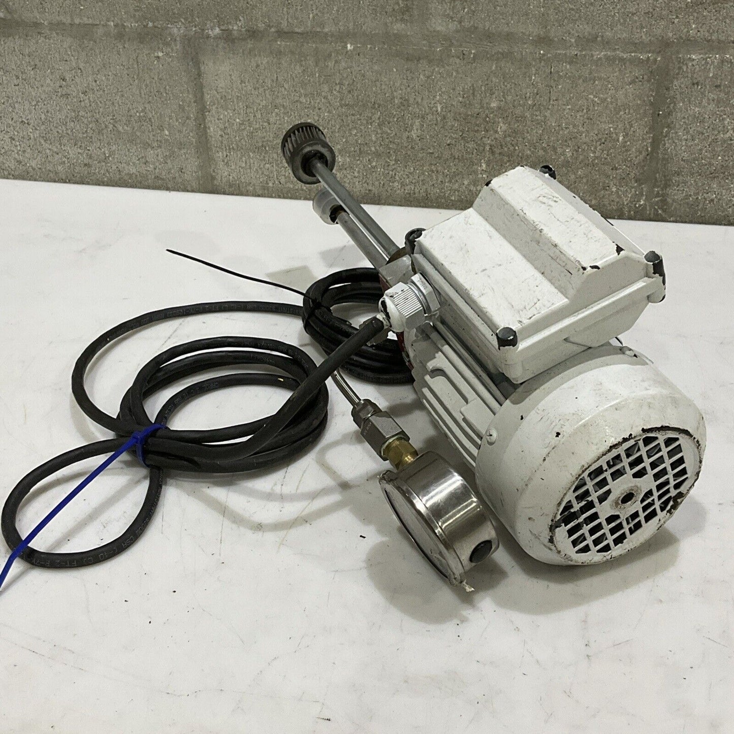 LAFERT 1634020 ELECTRIC MOTOR TYPE LM 56 S4 60 HZ .09 KW .12 HP 115 V 1.7 A U4M