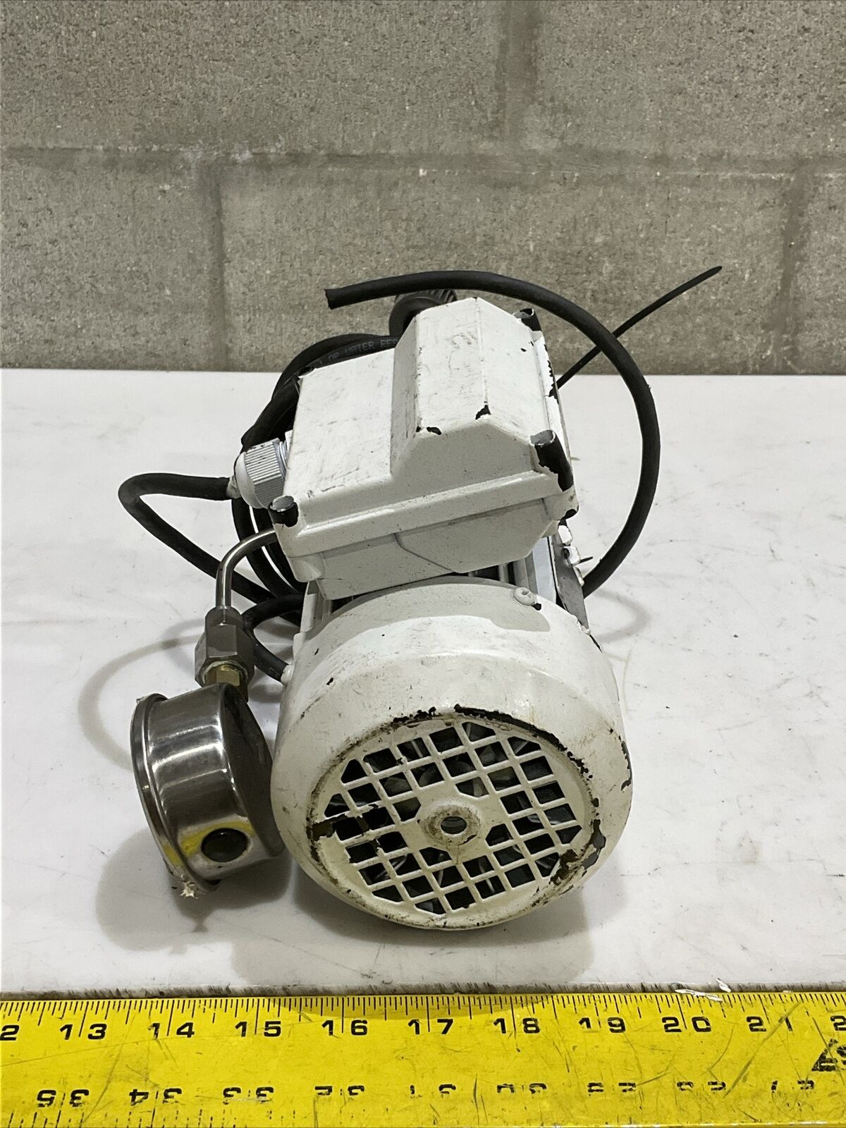 LAFERT 1634020 ELECTRIC MOTOR TYPE LM 56 S4 60 HZ .09 KW .12 HP 115 V 1.7 A U4M