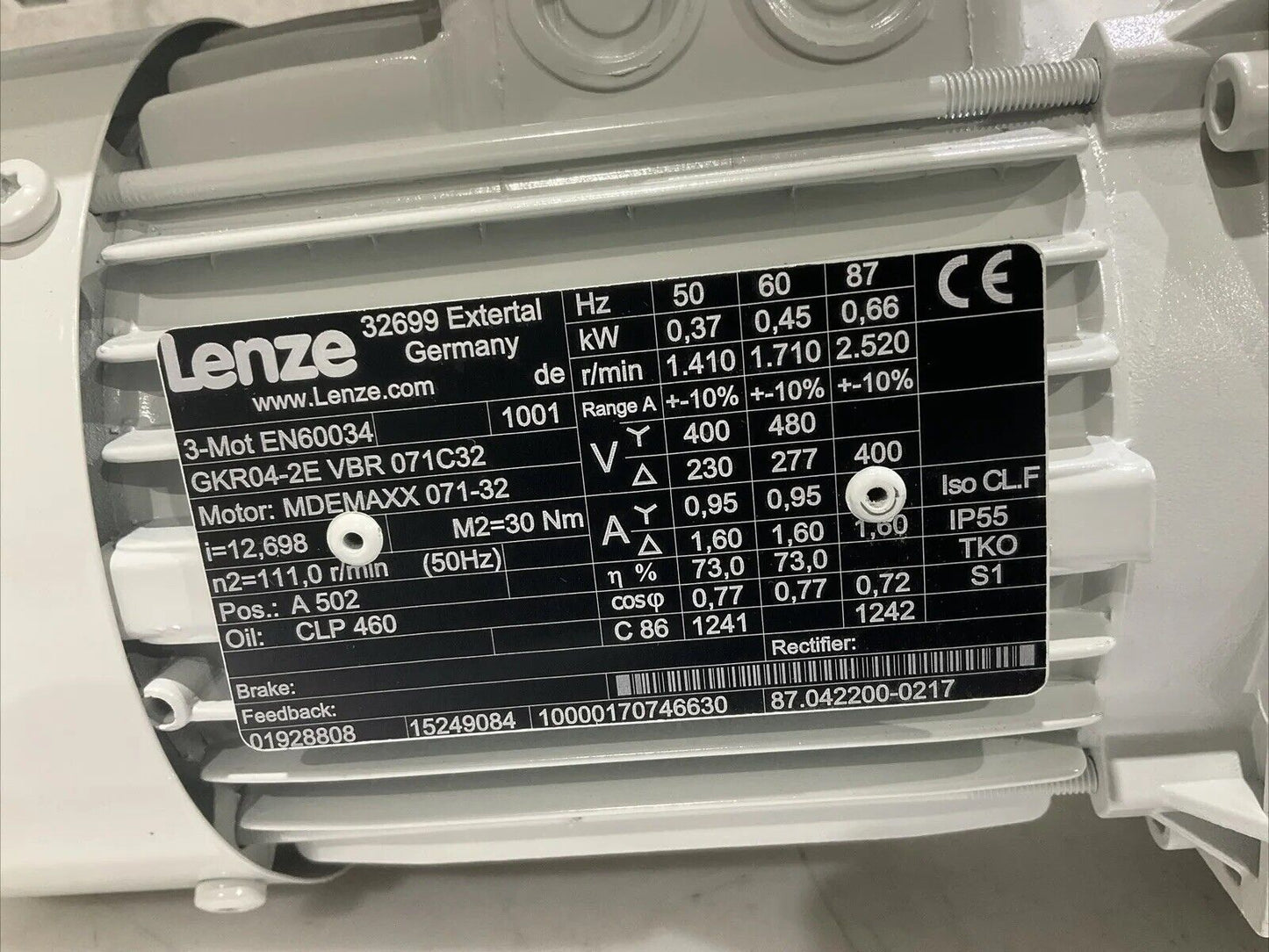 LENZE EN60034 GKR04-2E VBR 071C32MDEMAXX GEARBOX MOTOR & 8200 MOTEC INVERTER U3S