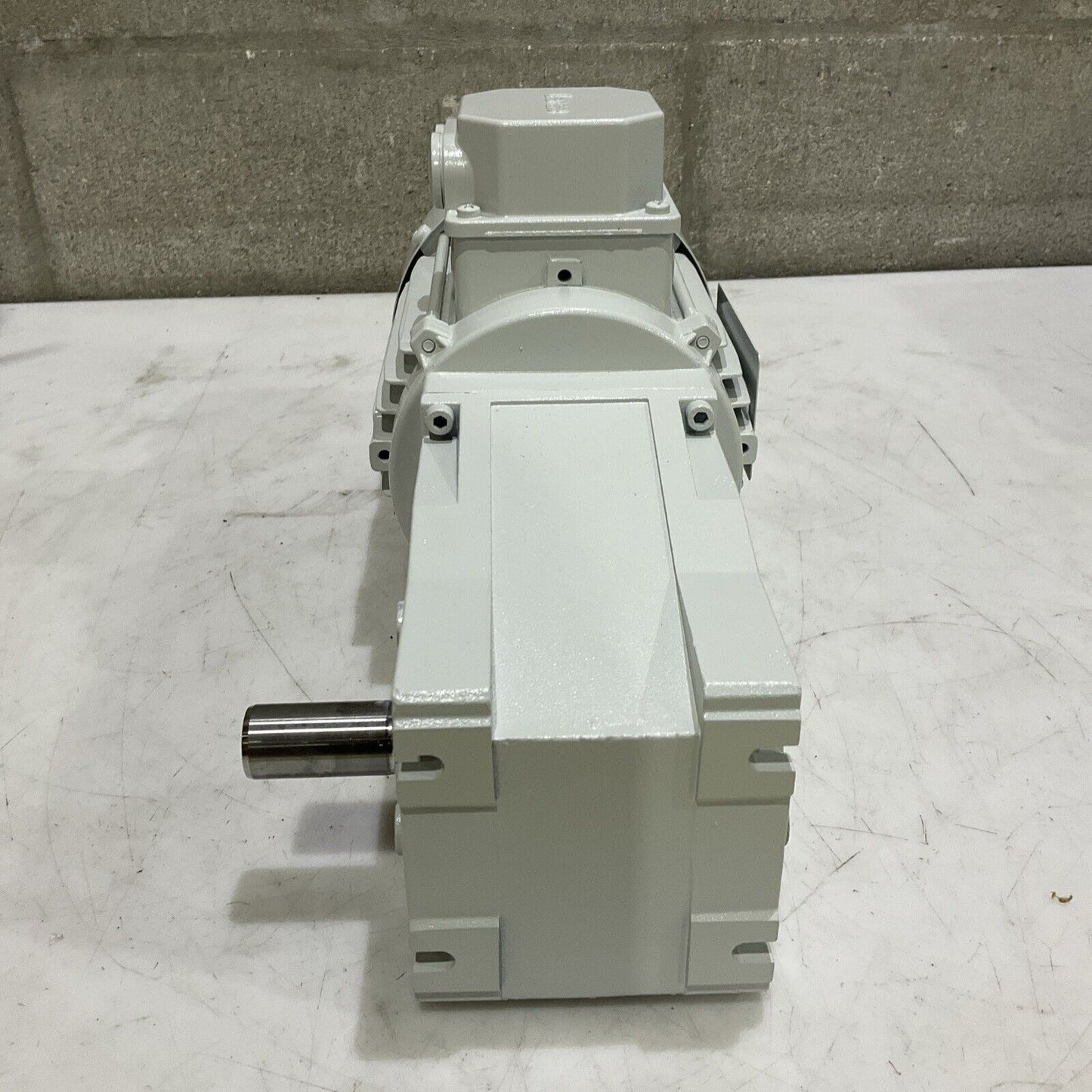 LENZE EN60034 GKR04-2E VBR 071C32MDEMAXX GEARBOX MOTOR U3S