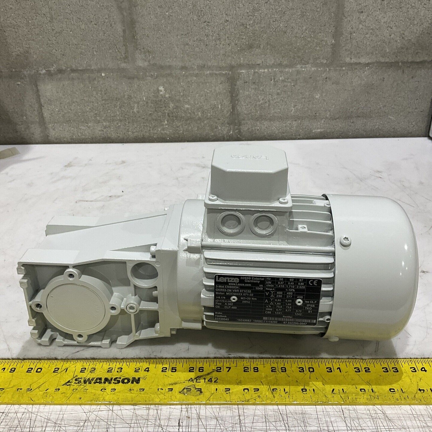 LENZE EN60034 GKR04-2E VBR 071C32MDEMAXX GEARBOX MOTOR U3S