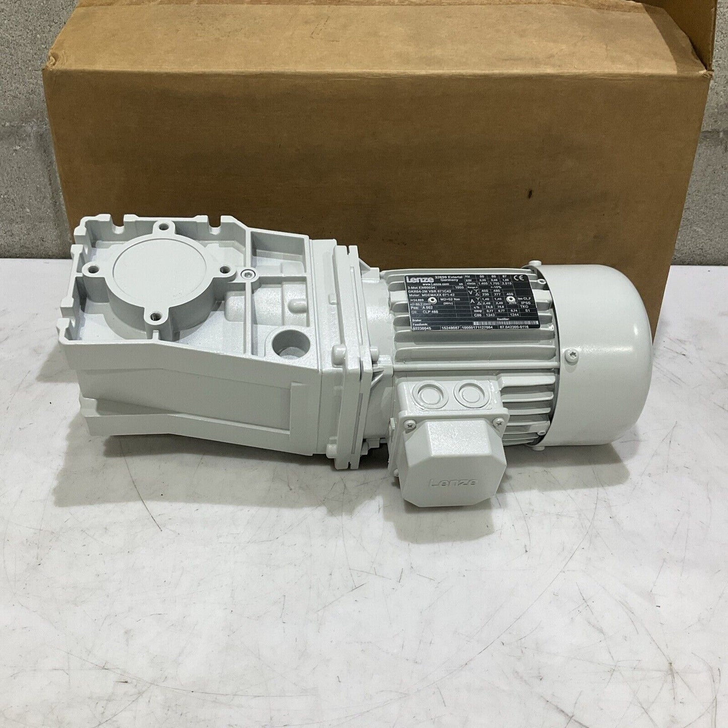 LENZE 3-MOT EN60034 MDEMAXX 071-42 GKR04-2M VBR 071C42 GEARBOX MOTOR U3S