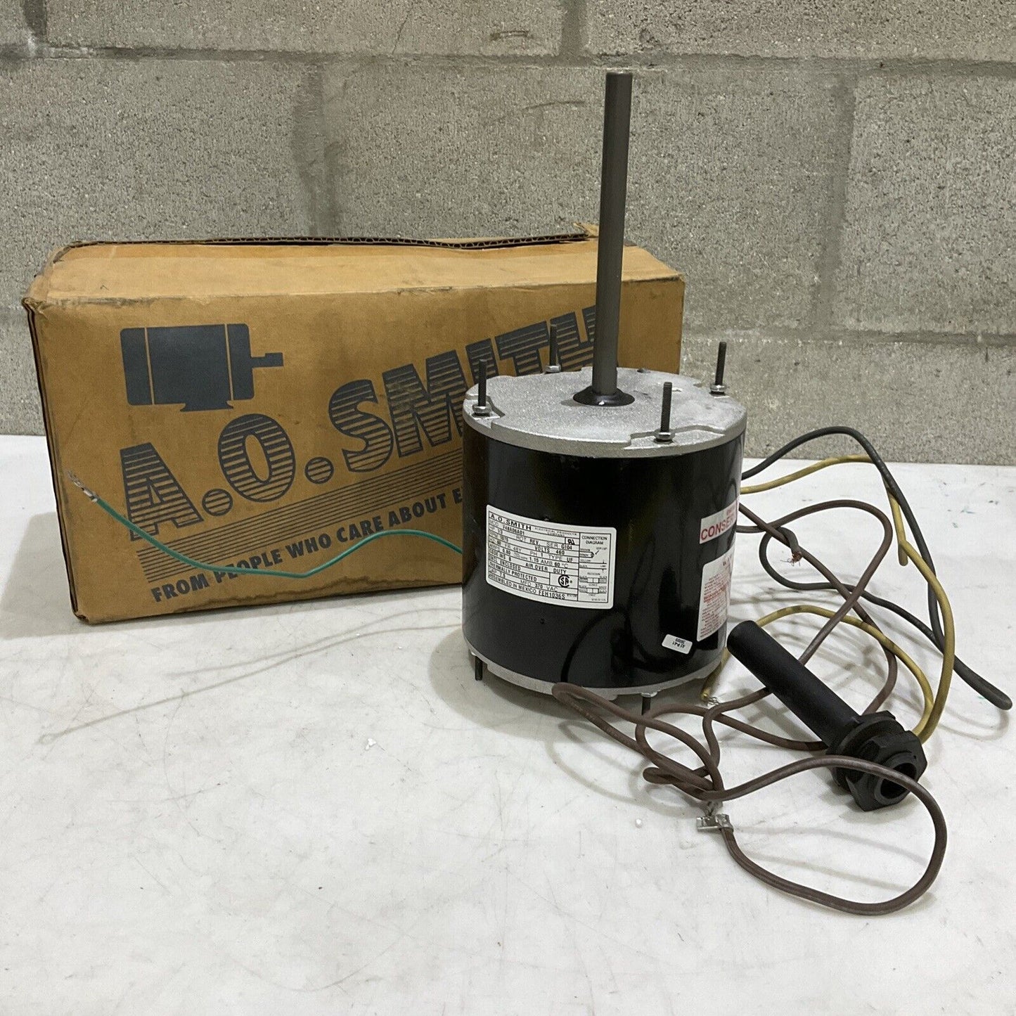 A.O. SMITH F48A06A01 FEH1036S 4ME16 REV. AC MOTOR 1/3HP 460V .80A 1075 RPM 373