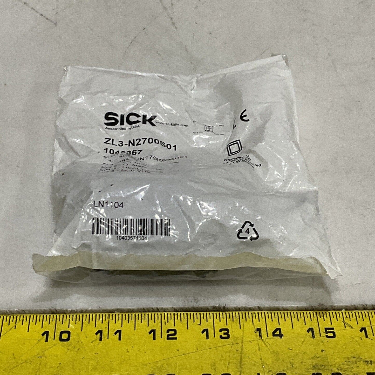 SICK ZL3-N2700S01 1040367 PHOTOELECTRIC SENSOR SWITCH U3S
